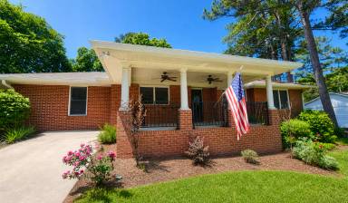 Main picture of 203 Springdale Dr