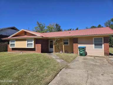 Main picture of 5019 Frederick St
