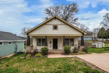 Main picture of 2817 Clyde Dr