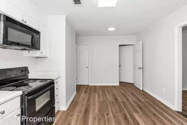 Main picture of 3907 Goldwire Cir NW
