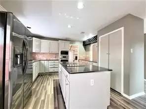Main picture of 13123 Waldemere Dr