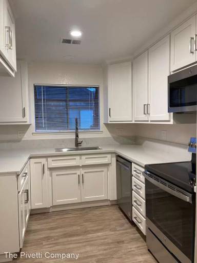 Main picture of 1555 Hecker Pass Rd