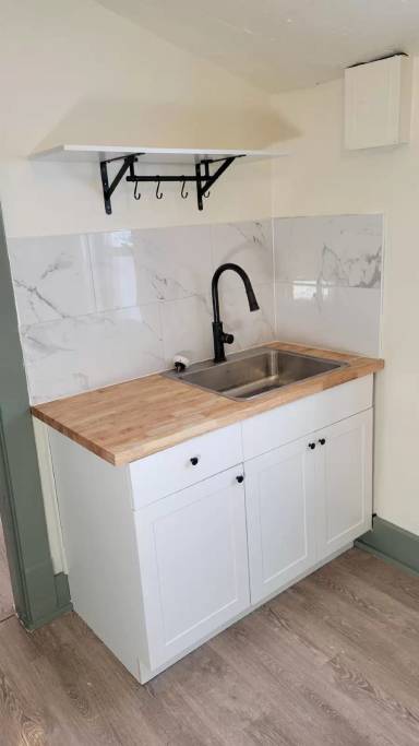 Main picture of 1800 1/2 Pearl St