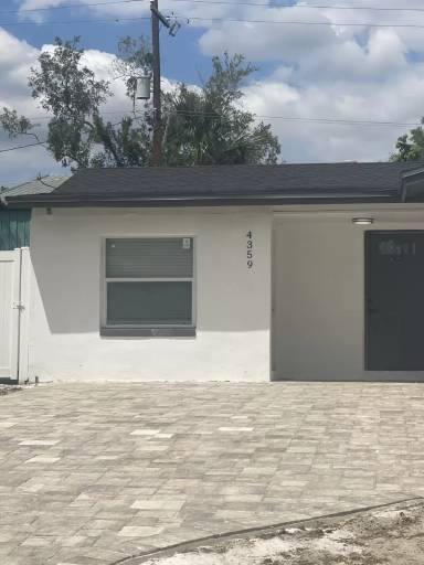 Main picture of 4359 Cassius St