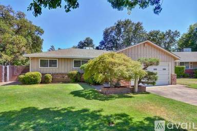 Main picture of 2569 Fernandez Dr