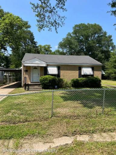 Main picture of 2820 Randolph St
