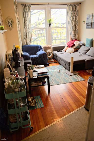 Main picture of 1118 Commonwealth Ave