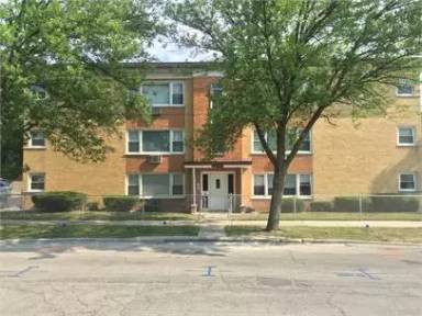 Main picture of 6304 W Bloomingdale Ave