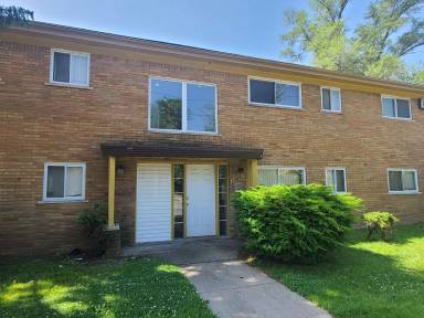 Main picture of 15601 Schoolcraft St