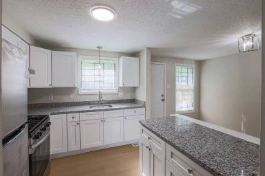 Main picture of 1322 N Stockton St