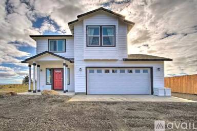Main picture of 900 Sunlight Dr