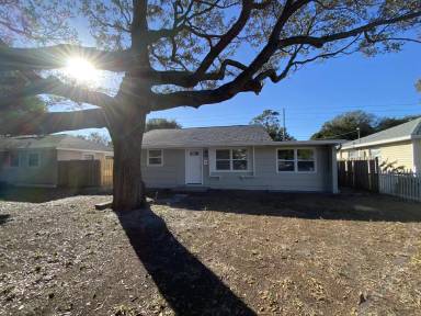 Main picture of 5240 5th Ave N