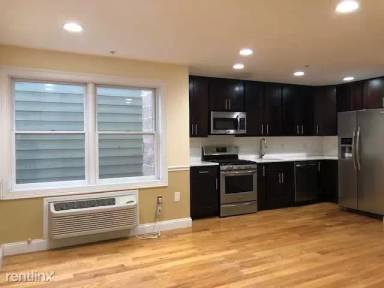 Main picture of 315 7th St