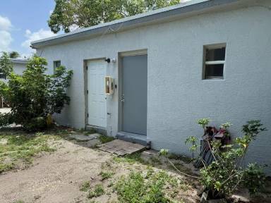 Main picture of 604 NW 9th Ave