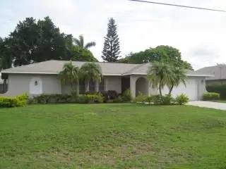 Main picture of 821 SW 52nd St