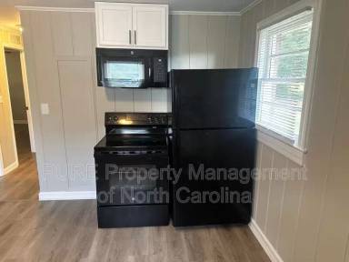 Main picture of 110 Mendota Ave