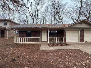 Main picture of 3323 N Detroit Ave