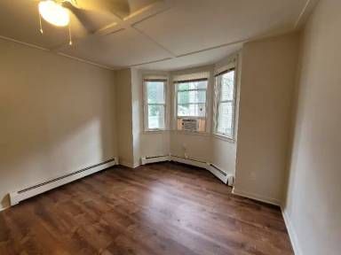 Main picture of 335 Washington St