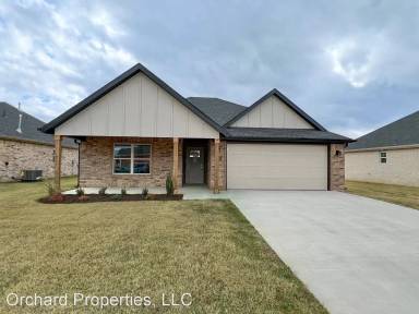 Main picture of 765 Woodplains Ave