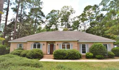 Main picture of 809 Valerie Pl