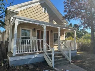 Main picture of 312 S Church St