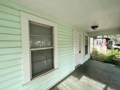 Main picture of 920 NW 6th Ave