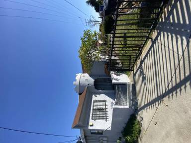 Main picture of 318 S McBride Ave