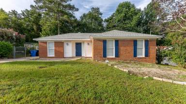 Main picture of 6806 Cove Cir