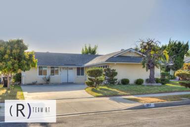 Main picture of 557 S Frankfurt Ave