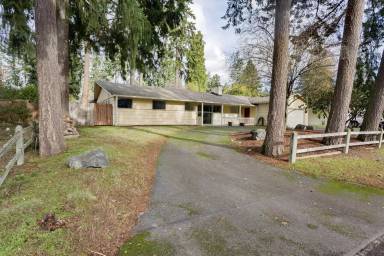 Main picture of 6123 120th St SW