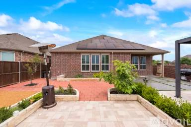 Main picture of 2501 Temple Dr