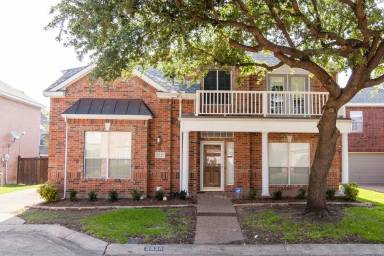 Main picture of 2525 Dunbar Dr