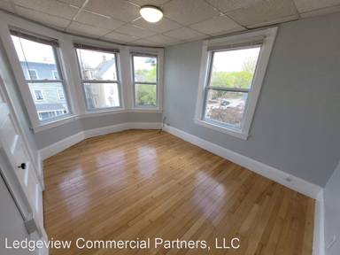 Main picture of 213 Laurel St