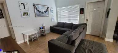 Main picture of 2701 Garfield St