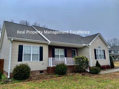 Main picture of 79 Clover Dr