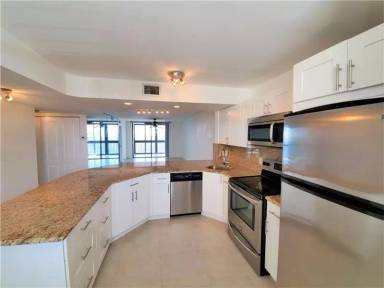 Main picture of Lake Emerald Condo