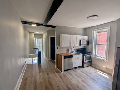 Main picture of 5151 Brown St