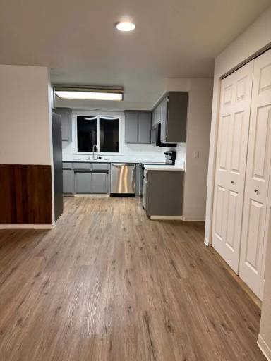 Main picture of 212 Glenn Way