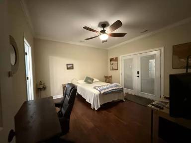 Main picture of 4005 Casa St