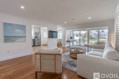 Main picture of 4150 Crayton Rd
