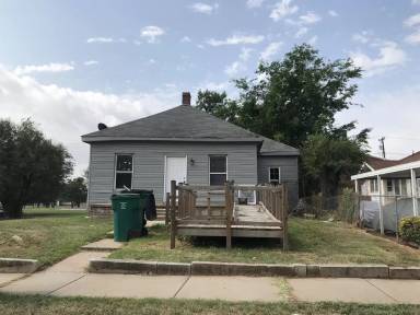 Main picture of 1724 E Park Pl