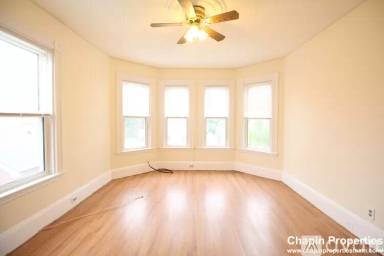 Main picture of 40 Forest St