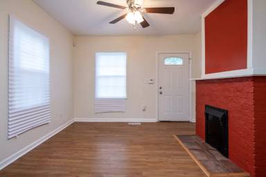 Main picture of 1121-37 Martin Luther King Jr Dr NW