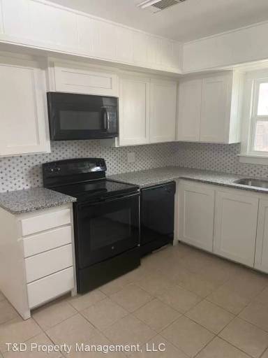 Main picture of 2706 38th St