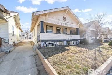 Main picture of 415 S Phillips Ave