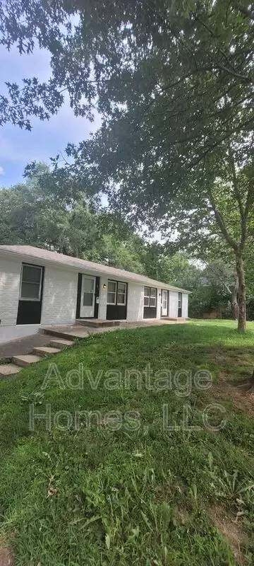Main picture of 6001 W Richards Dr