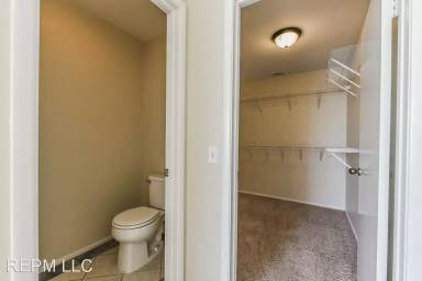 Main picture of 9616 Spanish Steps Ln