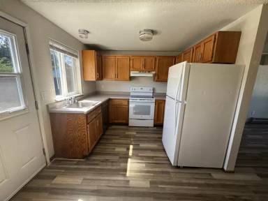 Main picture of 2012 Larrabee Ave