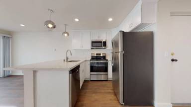 Main picture of 909 6th Ave N
