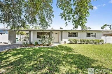 Main picture of 240 Coral Dr